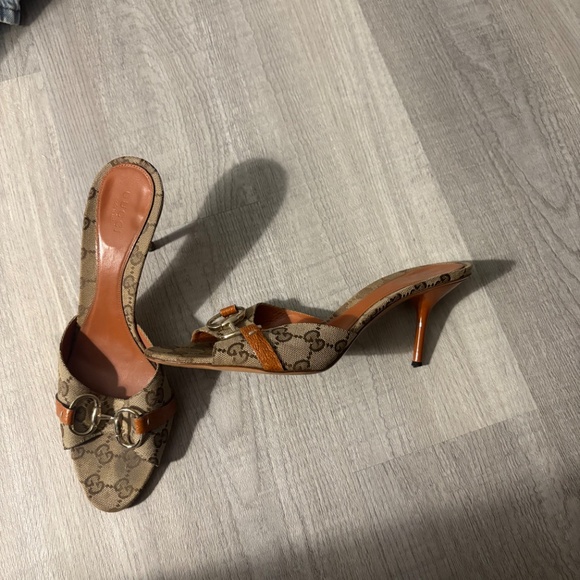 Gucci buckle sandals - Picture 2 of 3